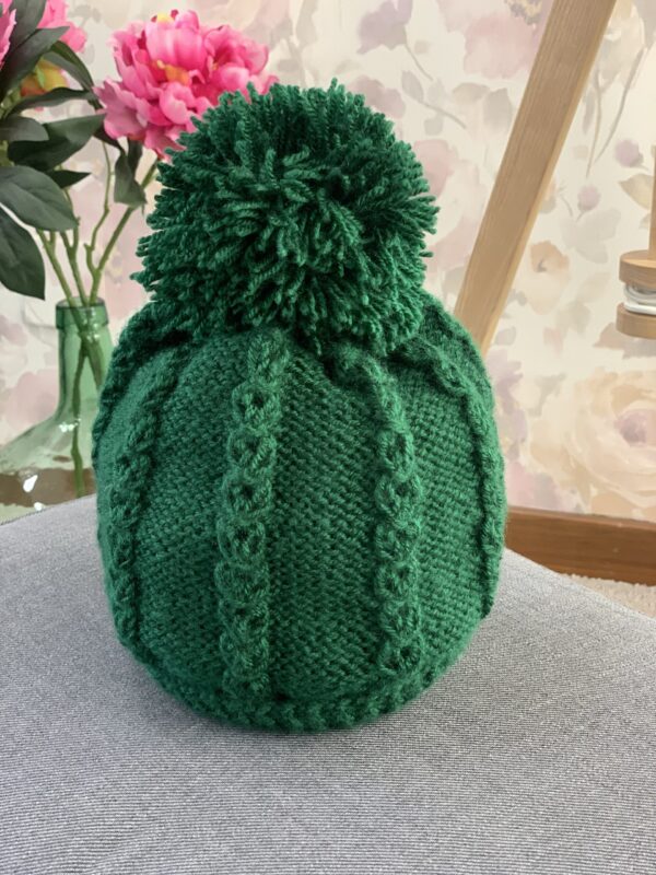 Gorro con pompón lana verde