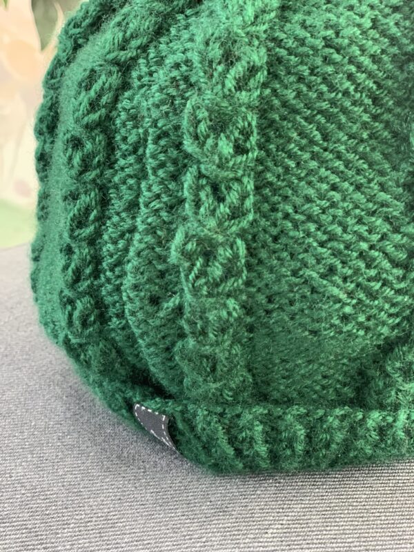 Gorro con pompón lana verde - Imagen 4