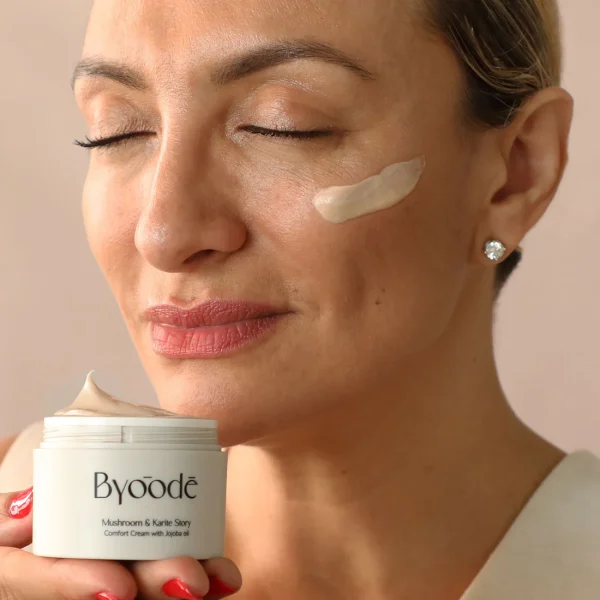 BYOODE Crema hidratante facial ultranutritiva y antiedad Mushroom & Karite Story 50ml - Imagen 4